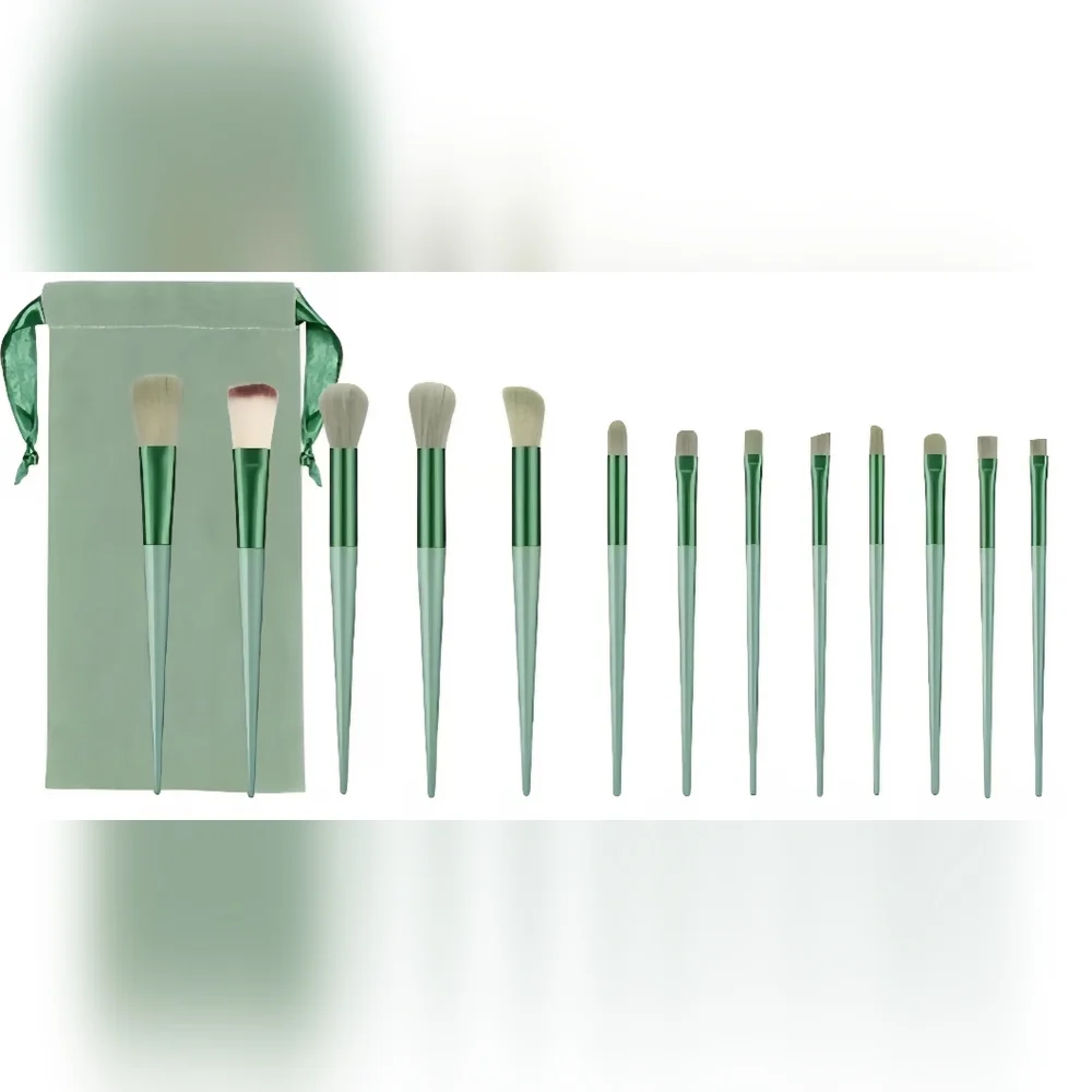Green 13-Brush Women's Makeup Brush Set with Drawstring Pouch
